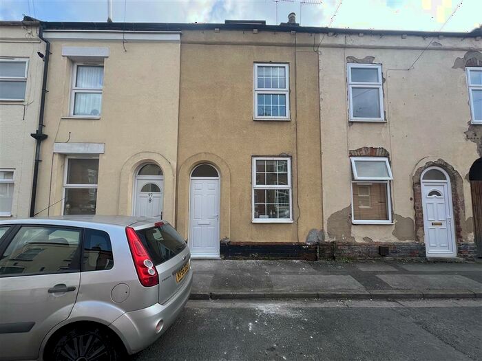 4 Bedroom House To Rent In Napier Street, Burton-On-Trent, DE14