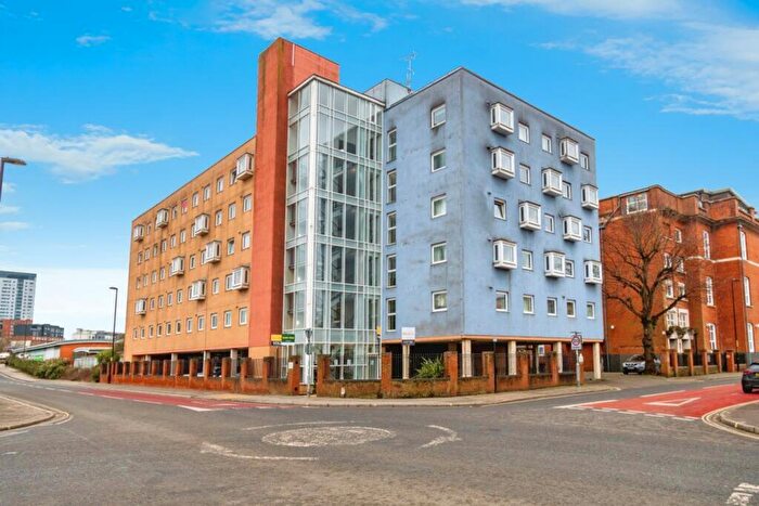 1 Bedroom Flat To Rent In Anglesea Terrace, Southampton, SO14