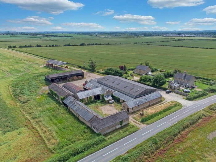 Property For Sale In Station Road, Bampton, OX18