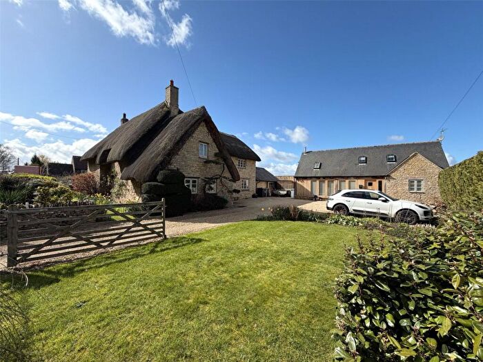5 Bedroom Detached House For Sale In North Street, Aston, Bampton, OX18