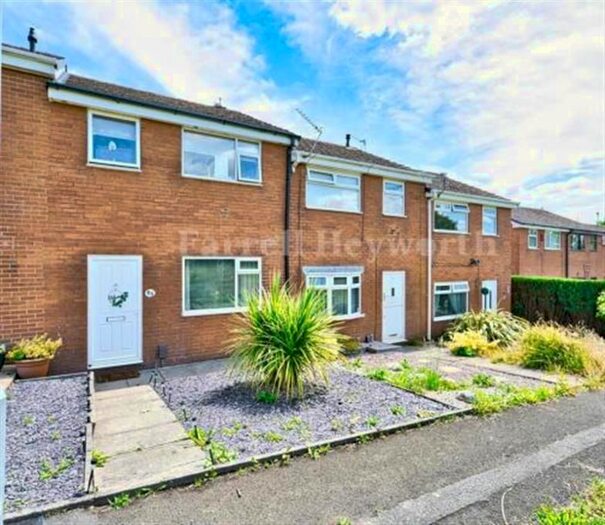 3 Bedroom Property To Rent In Lower Southfield, Westhoughton, Bolton, BL5