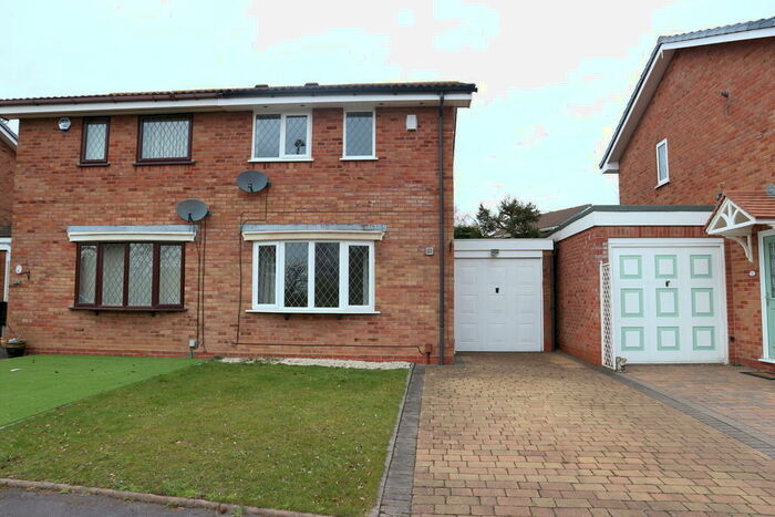 2 Bedroom Semi-Detached House To Rent In Kinsham Drive, Solihull, B91