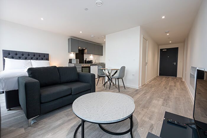 Flat To Rent In Bevington Bush, Liverpool, L3