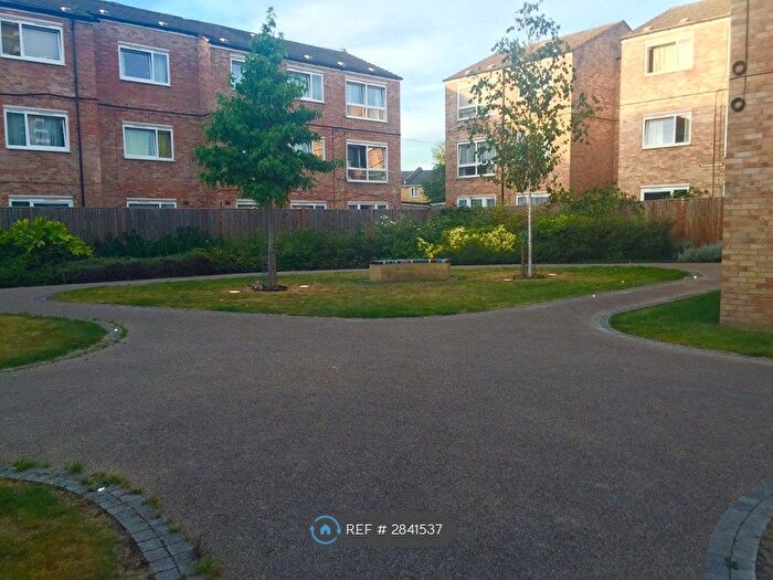 5 Bedroom Flat To Rent In Patrick Connolly Gardens, London, E3
