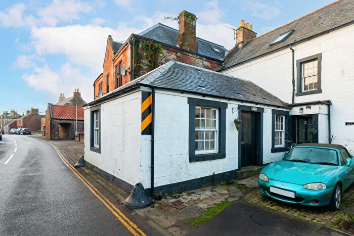 1 Bedroom Cottage For Sale In High Street, Strathmiglo, KY14