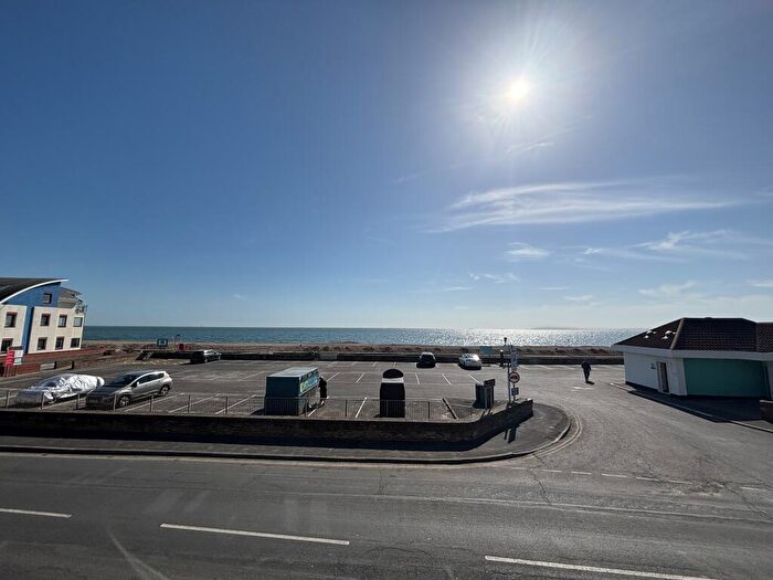 2 Bedroom Flat To Rent In Southwood Road, Hayling Island, PO11