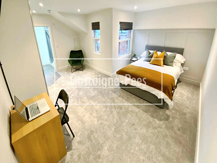 Apartment To Rent In Ash Road, Aldershot, GU12