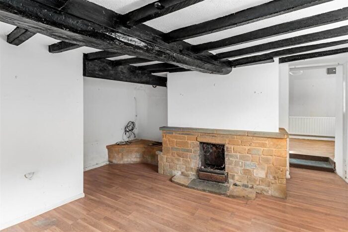 2 Bedroom Cottage For Sale In Spring Lane, Little Bourton, Banbury, OX17