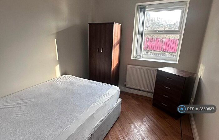 3 Bedroom Flat To Rent In Hardy Street, Liverpool, L1