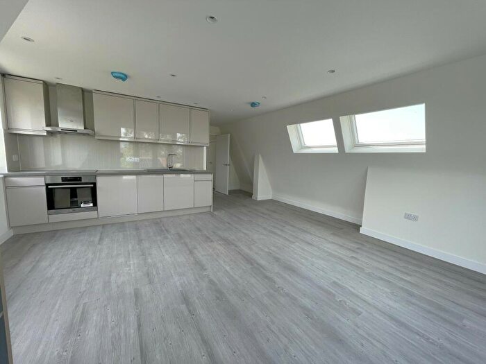 1 Bedroom Flat To Rent In H Kings Hedges Road, Cambridge, Cambridgeshire, CB4