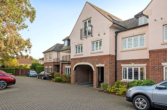 2 Bedroom Flat To Rent In Heath Road, Locks Heath, Southampton, Hampshire, SO31