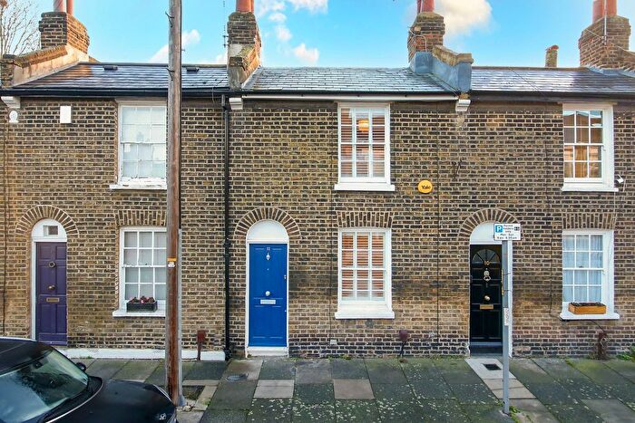 2 Bedroom Terraced House To Rent In Hadrian Street, Greenwich, SE10