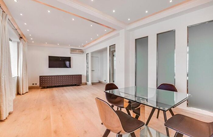 3 Bedroom Apartment To Rent In Charlbert Street, St John's Wood, London, NW8