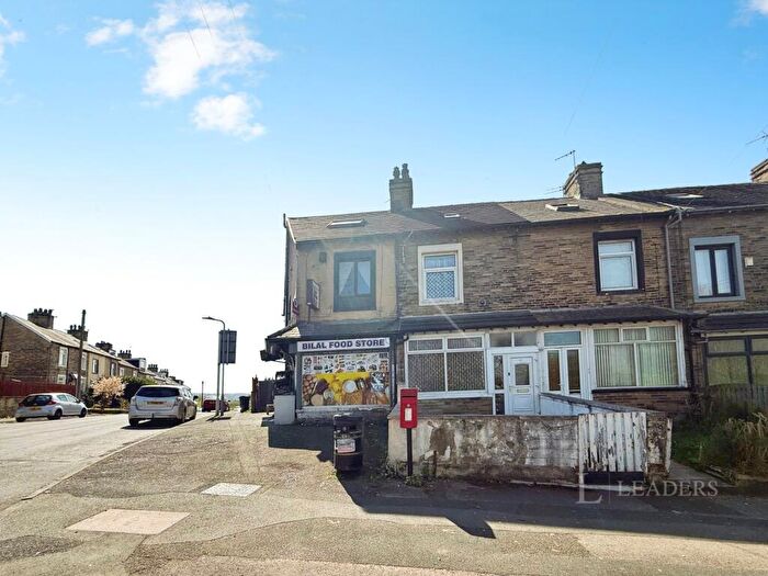 2 Bedroom Flat To Rent In Cliffe Road, Bradford, West Yorkshire, BD3