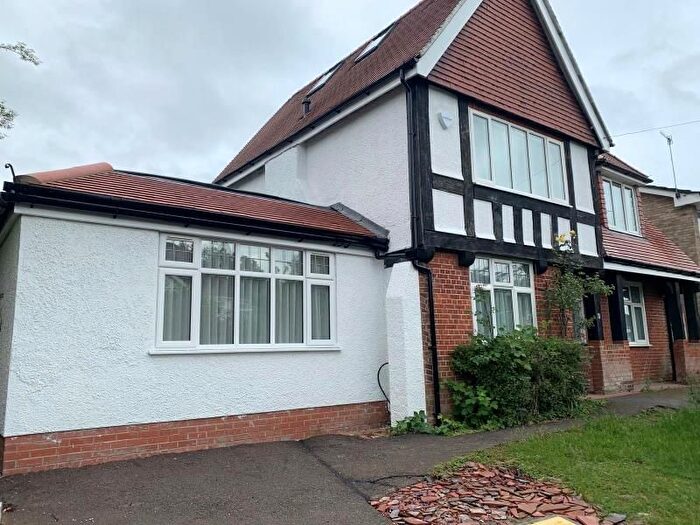 4 Bedroom Detached House To Rent In Rofant Road, Northwood, HA6