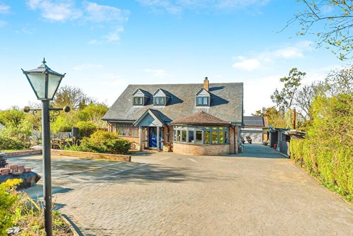 5 Bedroom Detached House For Sale In Wisbech Road, Thorney, PE6