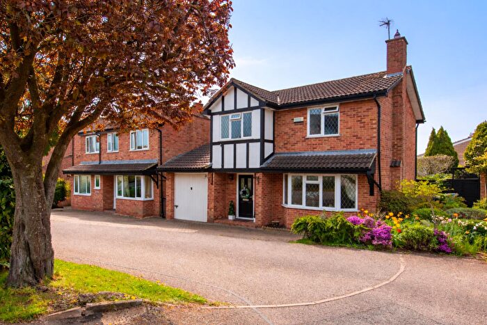 4 Bedroom Detached House For Sale In Wessex Close, Kettering, NN16