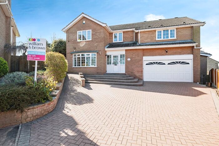 4 Bedroom Detached House For Sale In Thorntree Close, Darrington, Pontefract, WF8
