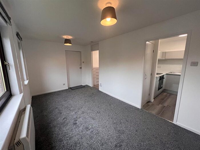 Studio To Rent In Daniel Close, Birchwood, Warrington, WA3