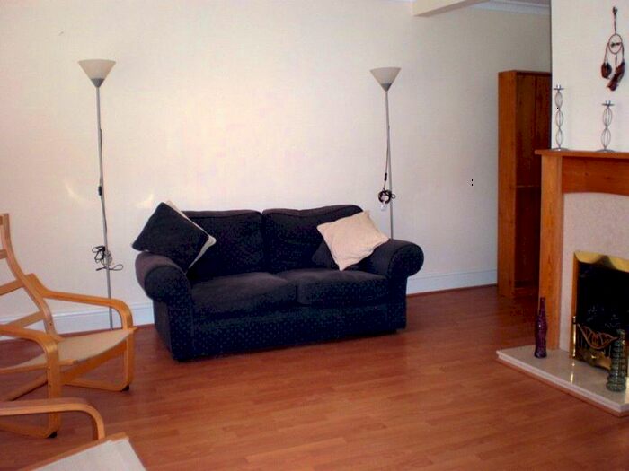 3 Bedroom House To Rent In Quinton Road, B17