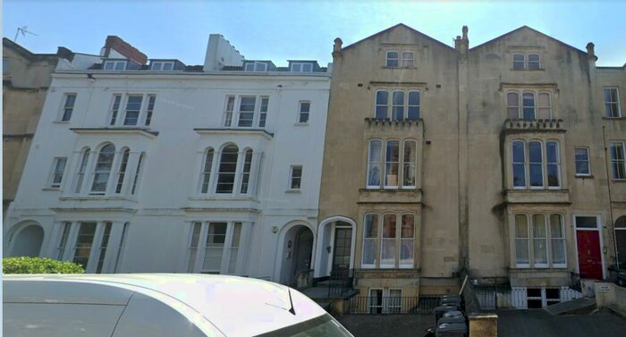 Apartment To Rent In Oakfield Road, Clifton, Bristol, BS8