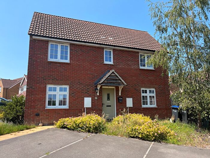 3 Bedroom End Of Terrace House For Sale In Morgans Road, Calne, SN11