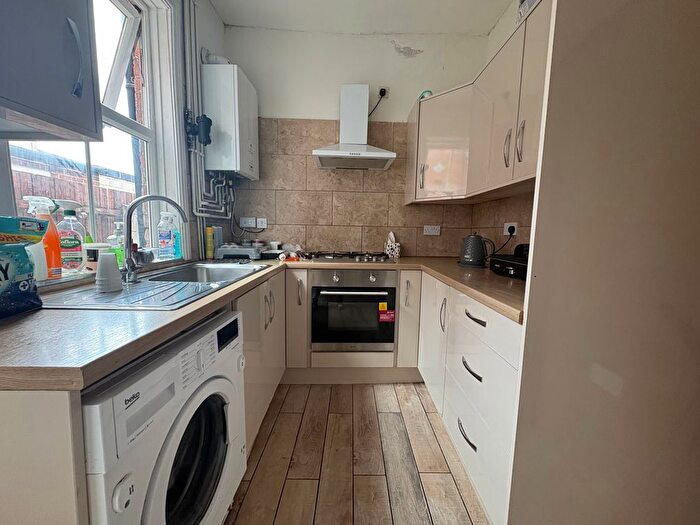 2 Bedroom Terraced House For Sale In Wright Road, Birmingham, B8