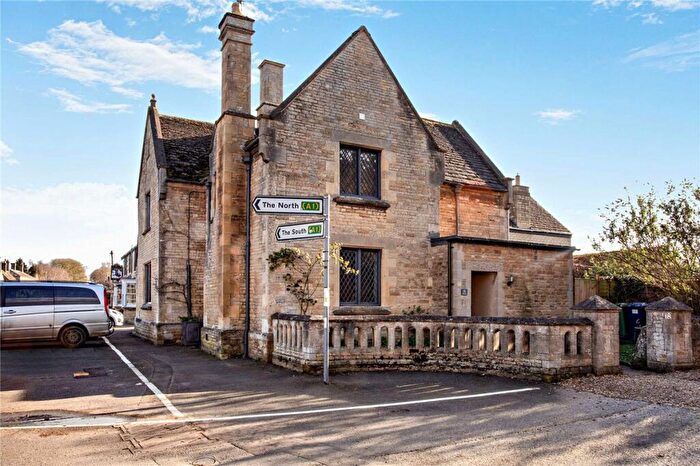 2 Bedroom Cottage For Sale In London Road, Wansford, Peterborough, PE8