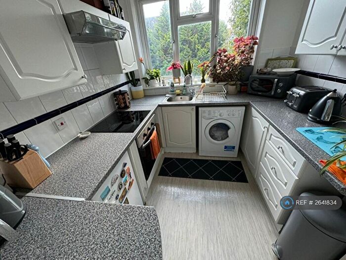 1 Bedroom Flat To Rent In Brondesbury Park, Brondesbury Park, NW2