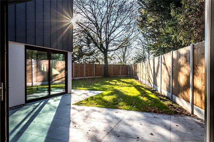 4 Bedroom Detached House For Sale In Penlan, Kingfield Green, Woking, Surrey, GU22