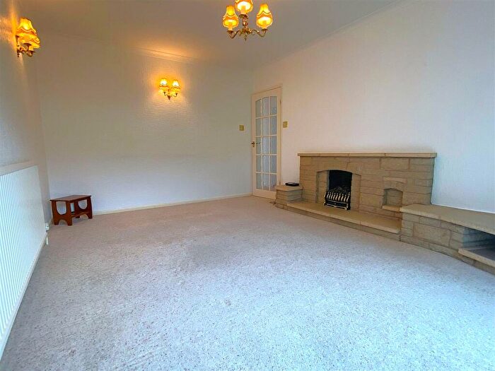 2 Bedroom Semi-Detached Bungalow For Sale In Belvoir Drive, Syston, LE7