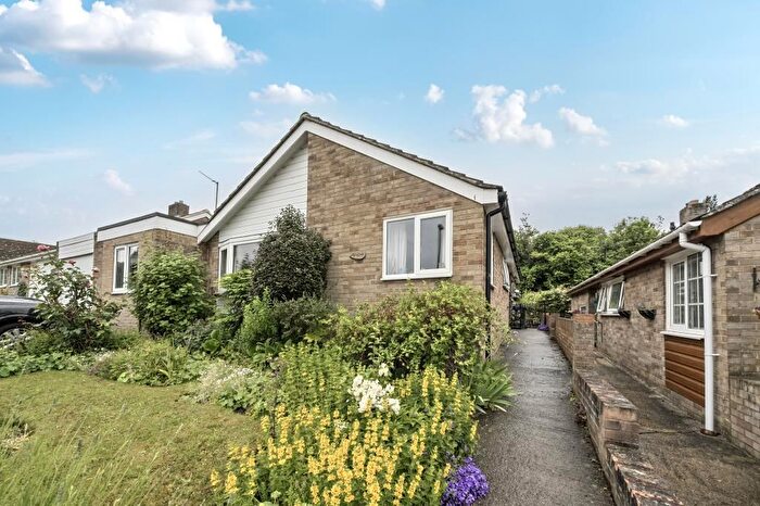 4 Bedroom Detached Bungalow For Sale In Garsington, Oxfordshire, OX44