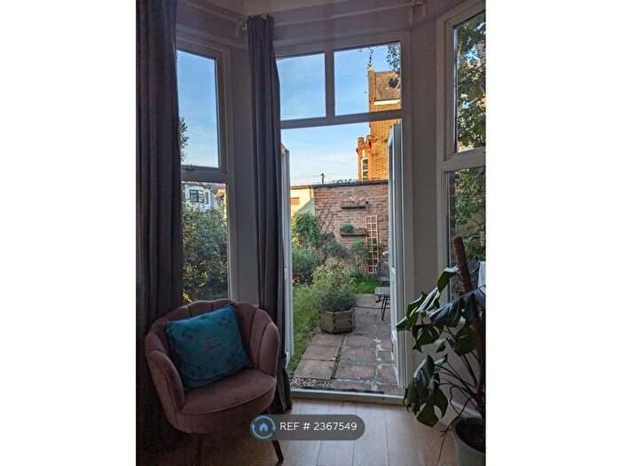 1 Bedroom Flat To Rent In Norwich Road, London, E7