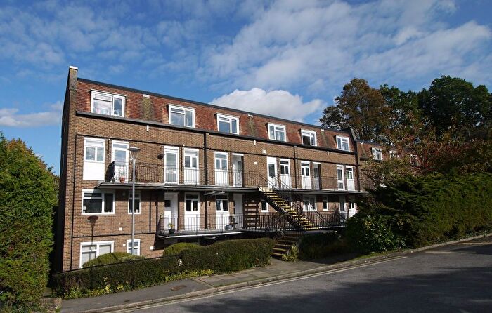 2 Bedroom Property For Sale In Knotts Place, Sevenoaks, TN13