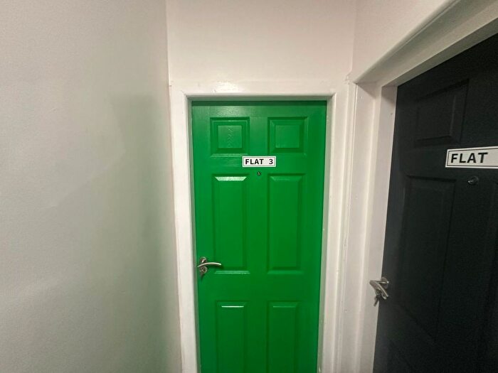 1 Bedroom Flat To Rent In Henrietta Street, Ashton-Under-Lyne, OL6