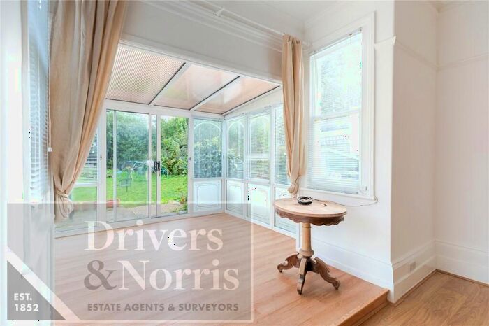 Studio To Rent In Alexandra Grove, Finchley, London, N12