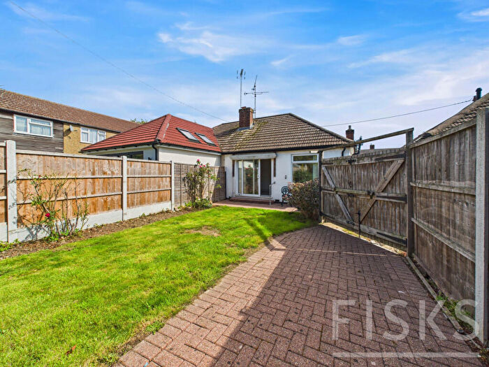 2 Bedroom Bungalow For Sale In Cedar Road, Benfleet, SS7