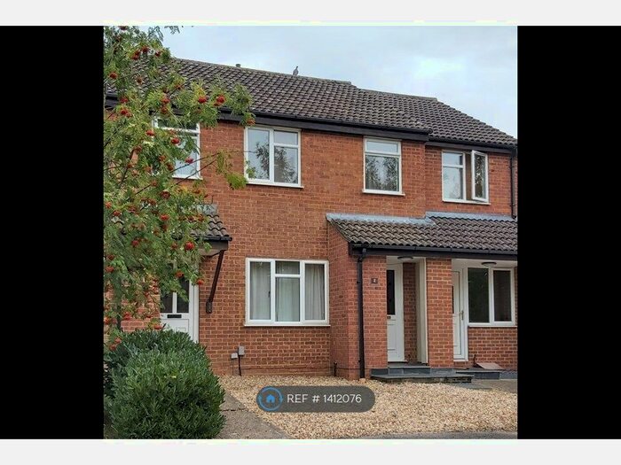 2 Bedroom Terraced House To Rent In Venus Close, Wokingham, RG41