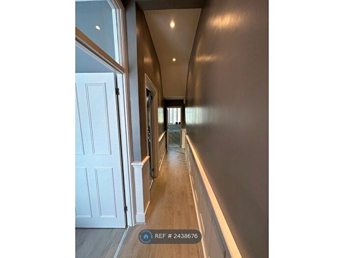 3 Bedroom Flat To Rent In St. Stephens Grove, London, SE13