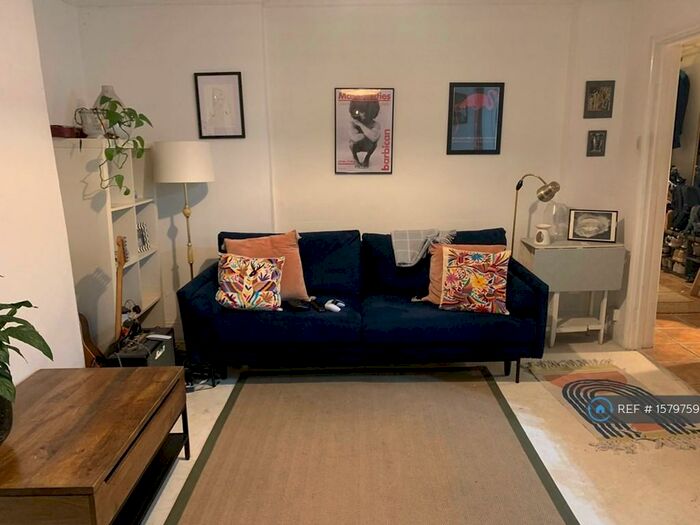 1 Bedroom Flat To Rent In Garden, London, E8