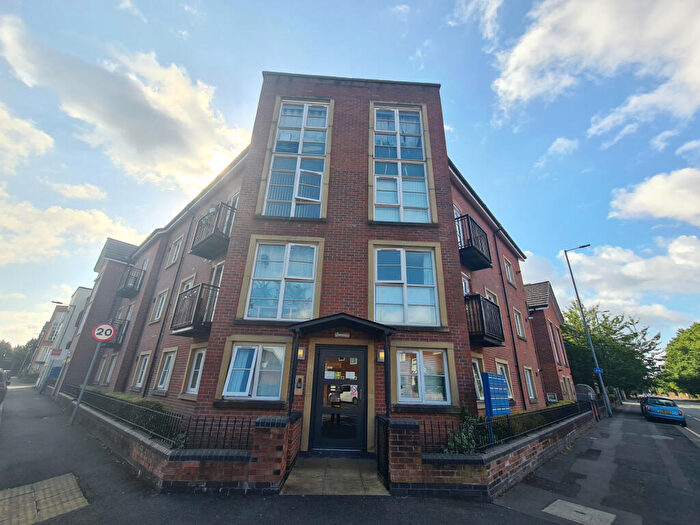 2 Bedroom Flat To Rent In Alexandra Road, Hulme, Manchester., M16