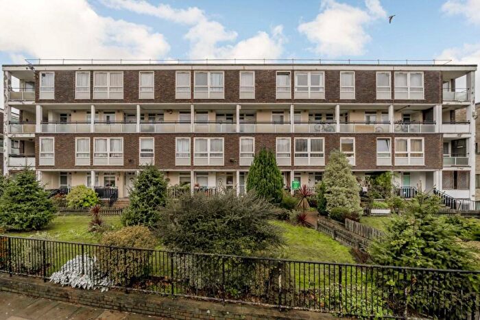 3 Bedroom Maisonette To Rent In Kiln Place, Kentish Town, NW5