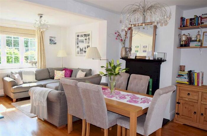 2 Bedroom Property To Rent In The Moor Road, Sevenoaks TN14