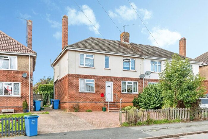 4 Bedroom Semi-Detached House For Sale In Highfield Road, Kettering, NN15