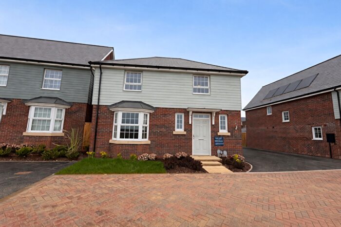 4 Bedroom Detached House For Sale In Diamond Road, Ashchurch, GL20