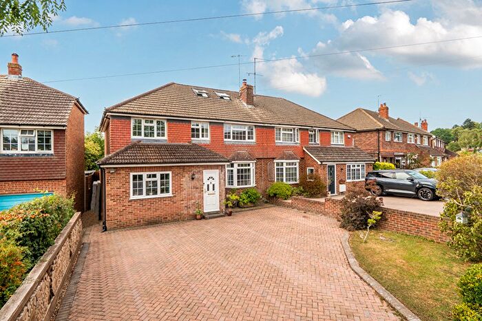 5 Bedroom Semi Detached House For Sale In Carlton Road, Redhill, RH1