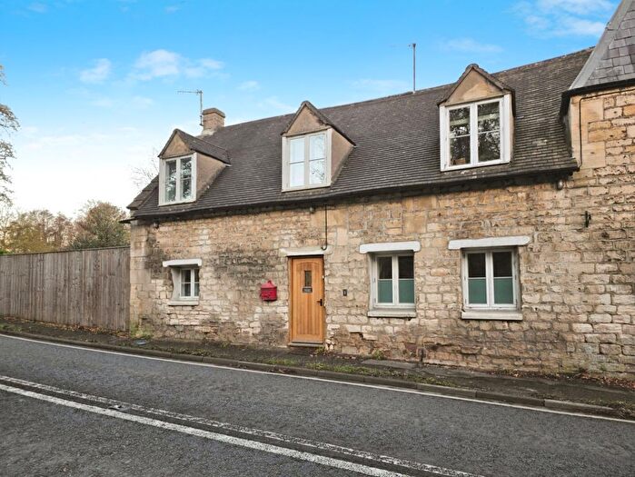 3 Bedroom Cottage For Sale In Cheltenham Road, Stroud, GL6