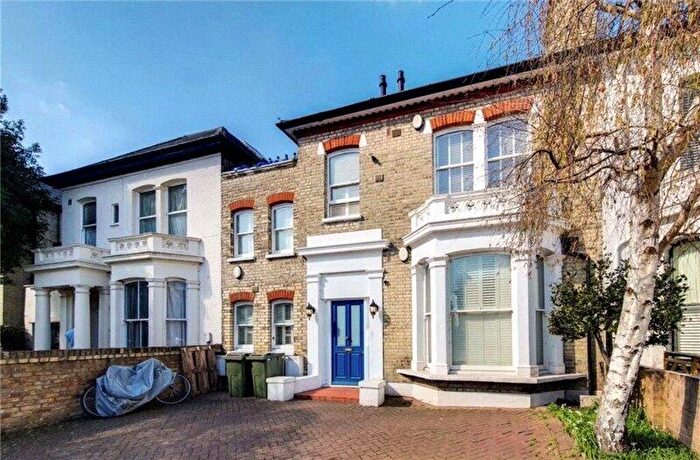 1 Bedroom Apartment To Rent In Castelnau, Barnes, London, SW13