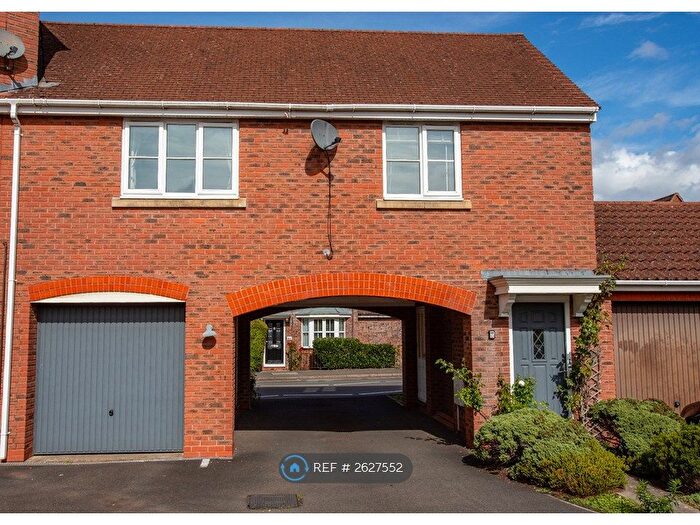 1 Bedroom Semi-Detached House To Rent In Dickens Heath Road, Shirley, Solihull, B90