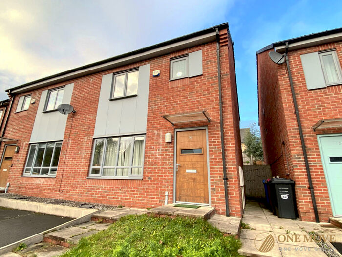3 Bedroom Semi-Detached House To Rent In Christie Lane, Salford, M7